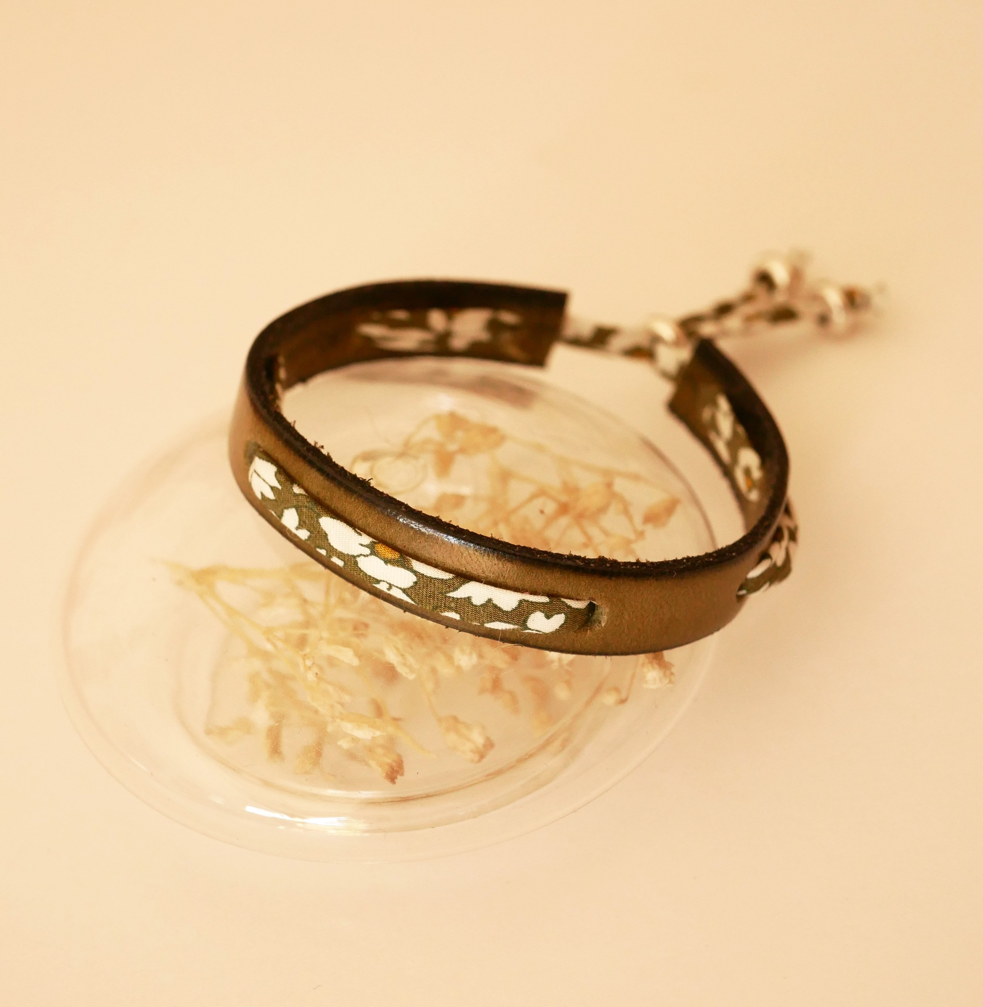 Flor&acirc;me bracelet to personalize with Liberty cord and leather color