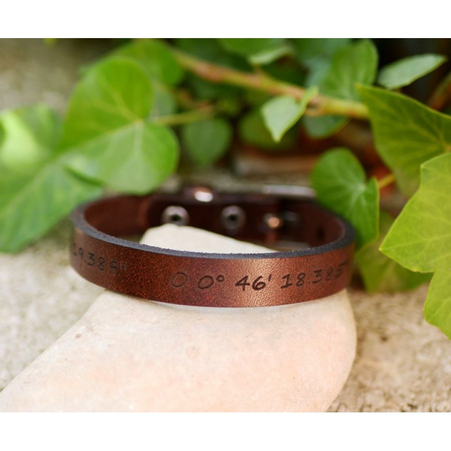 Men's bracelet engraved leather dark brown silver buckle to customize