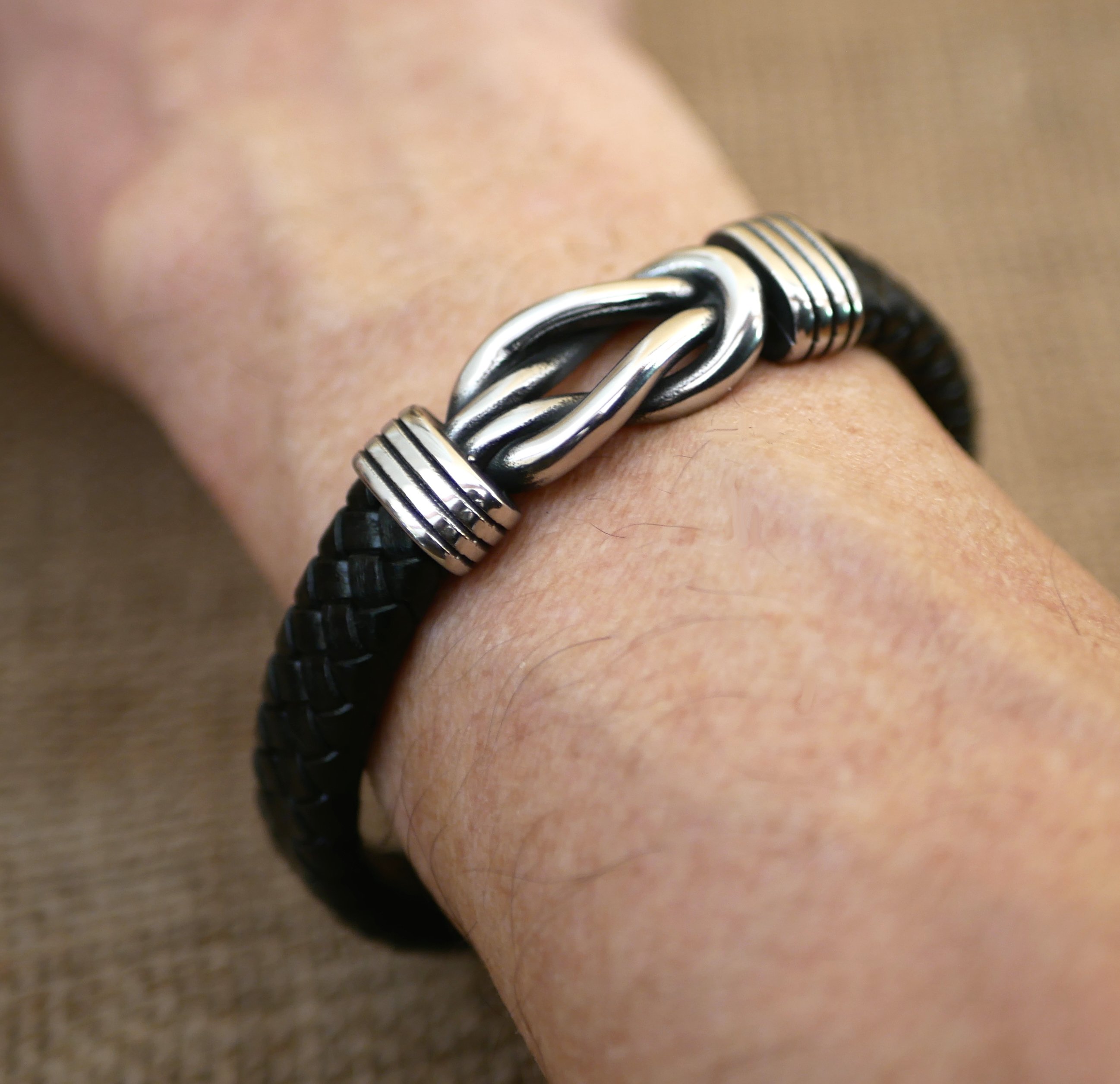 Black leather bracelet with Celtic knot and magnetic steel clasp