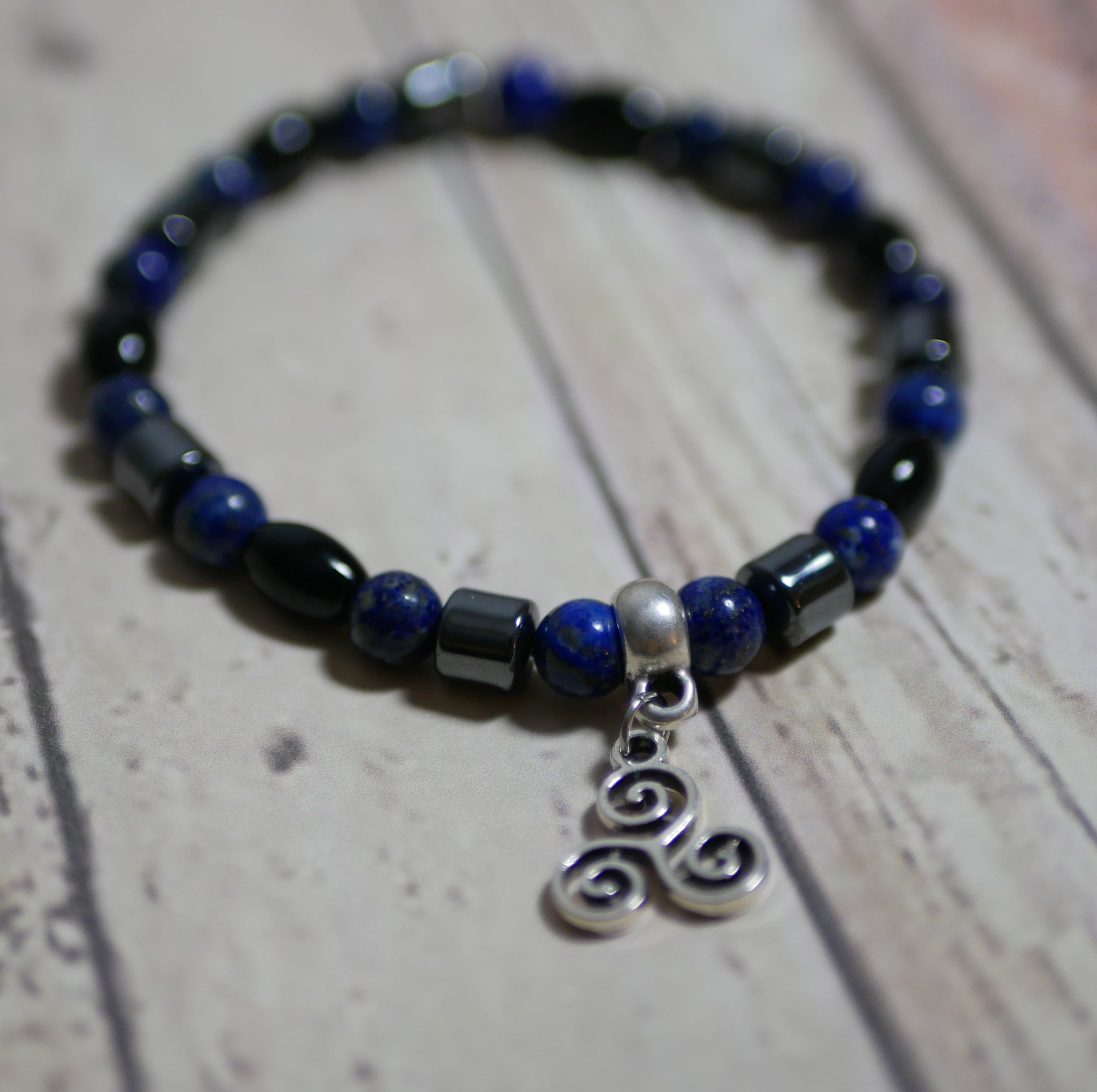 Men's bracelet in Black Blue pearls and pendant of your choice