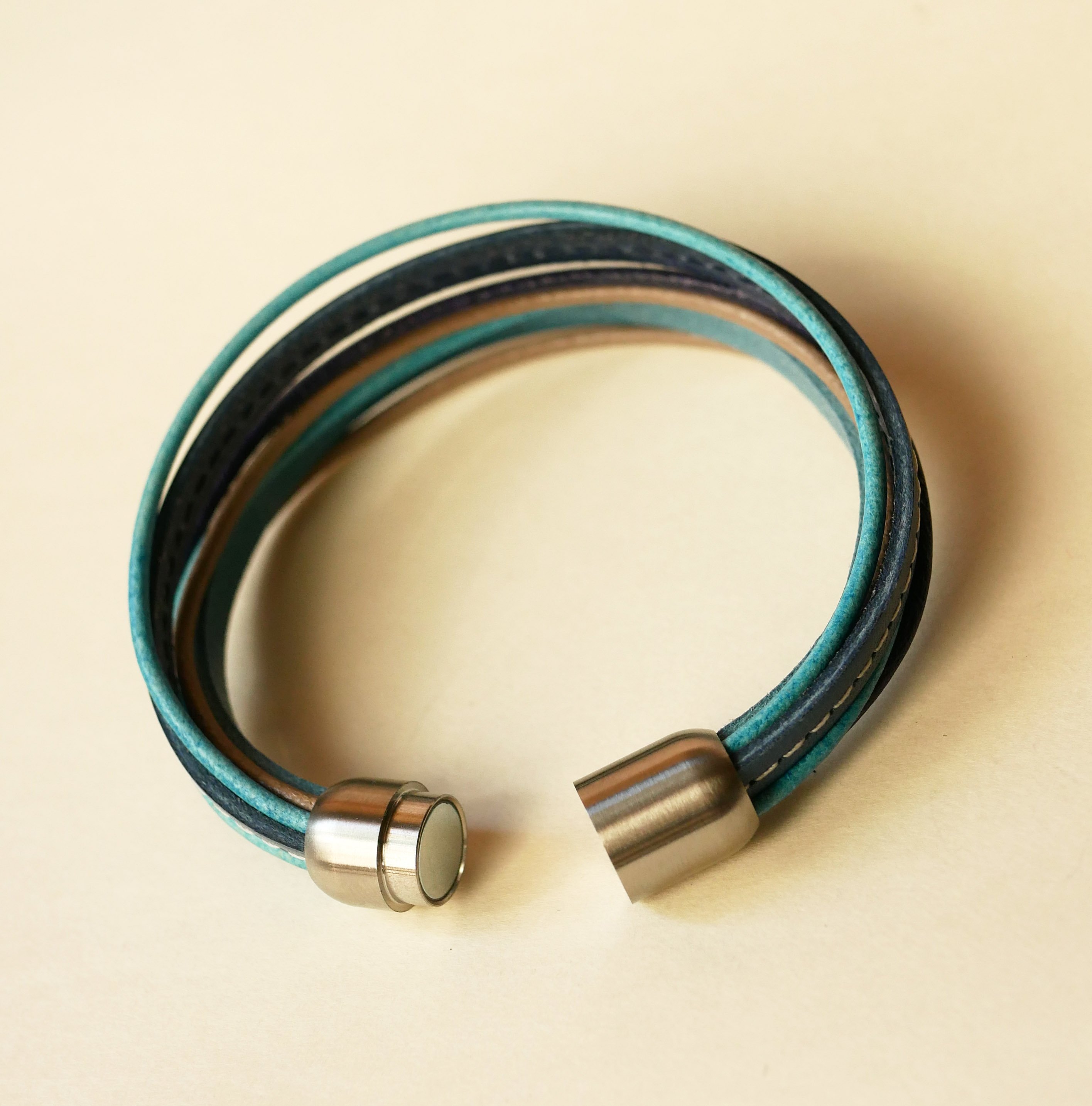 Women's multi-leather cuff bracelet in blue tones