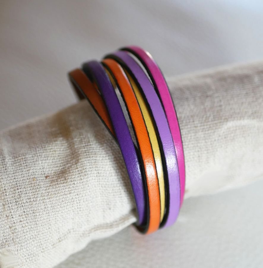 Cuff bracelet multi-leathers tonic colors