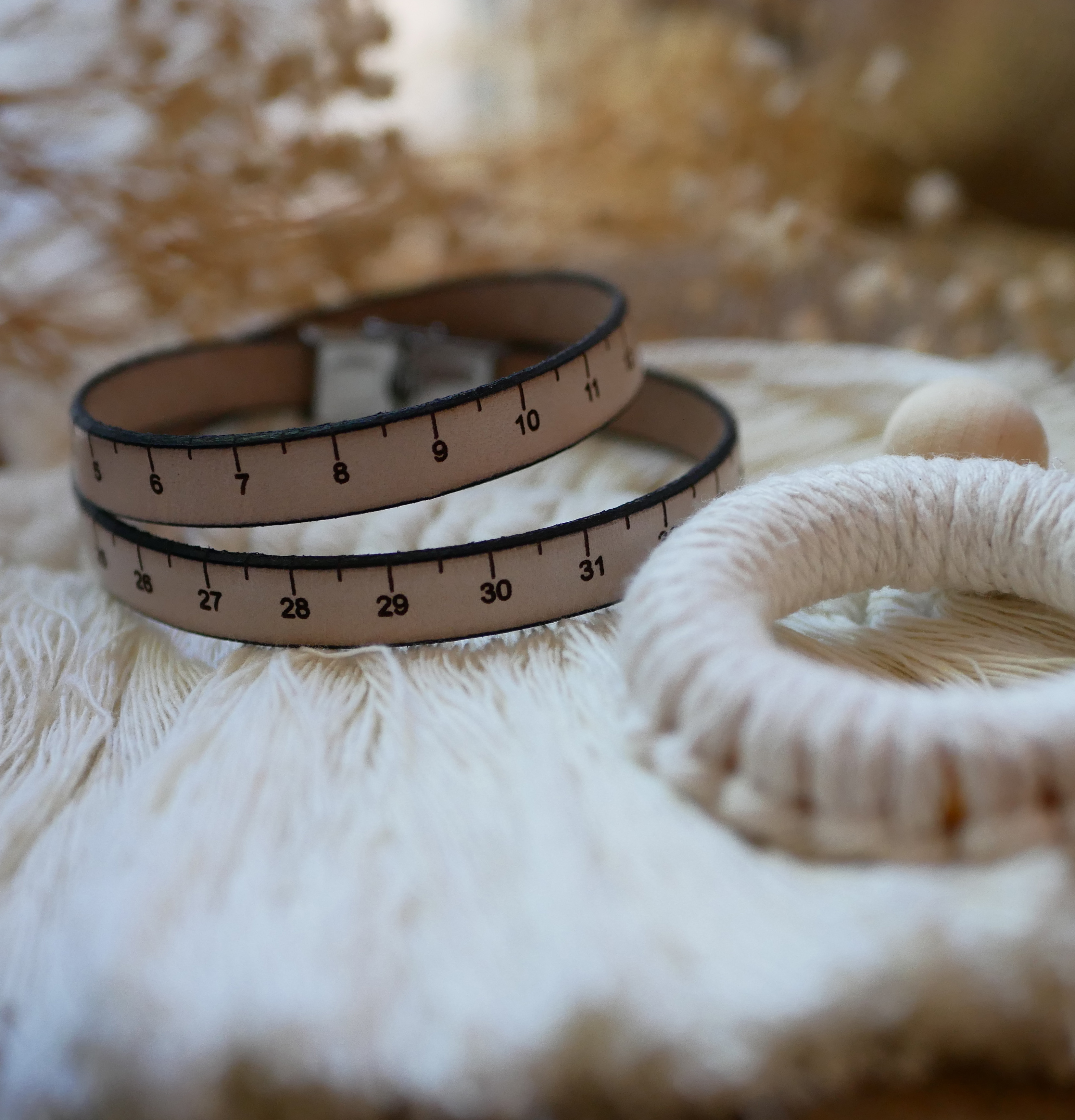 Customizable double-turn engraved leather tape measure bracelet 