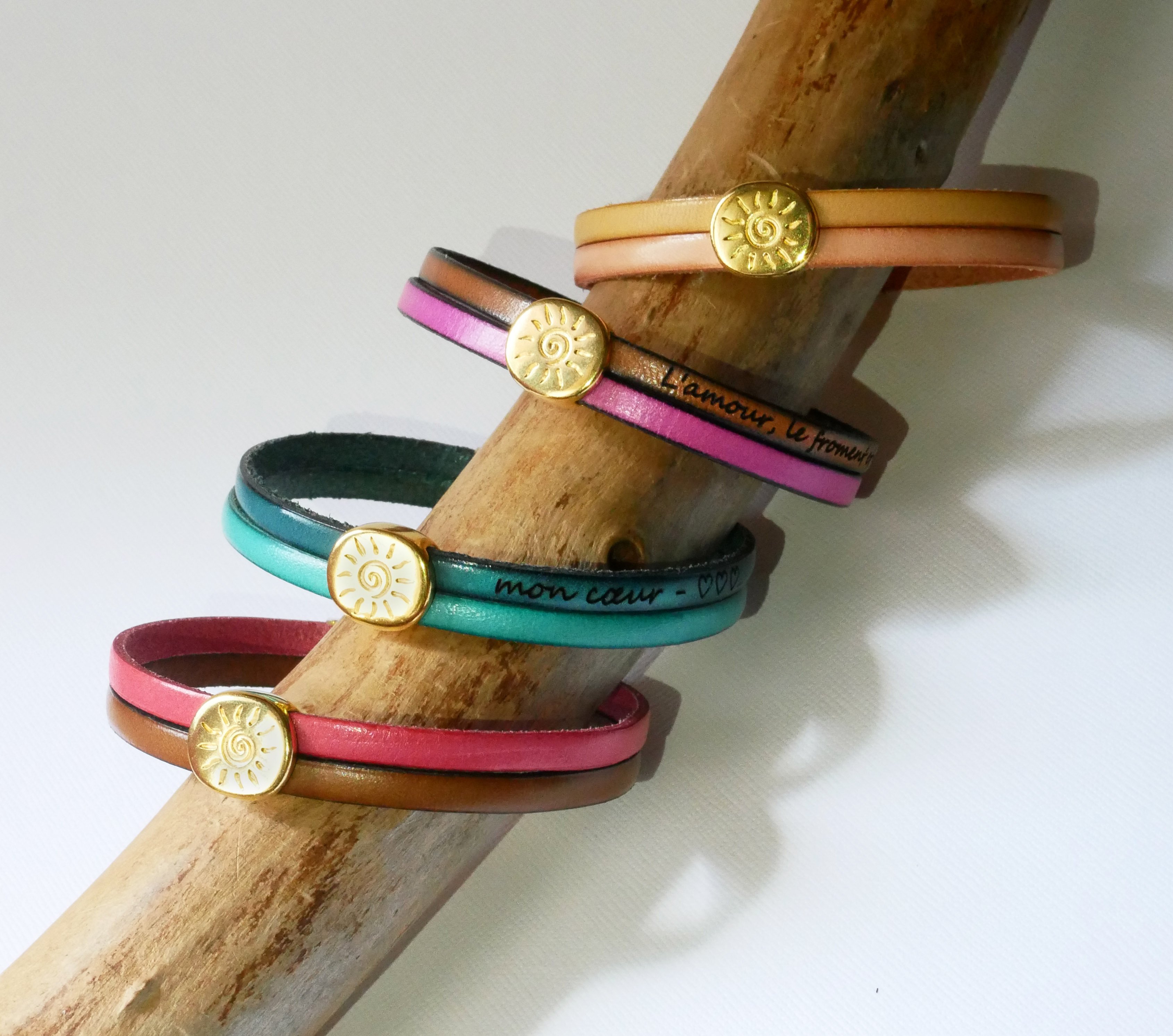 Soleil gold-plated bangle on leather duo to personalize and engrave