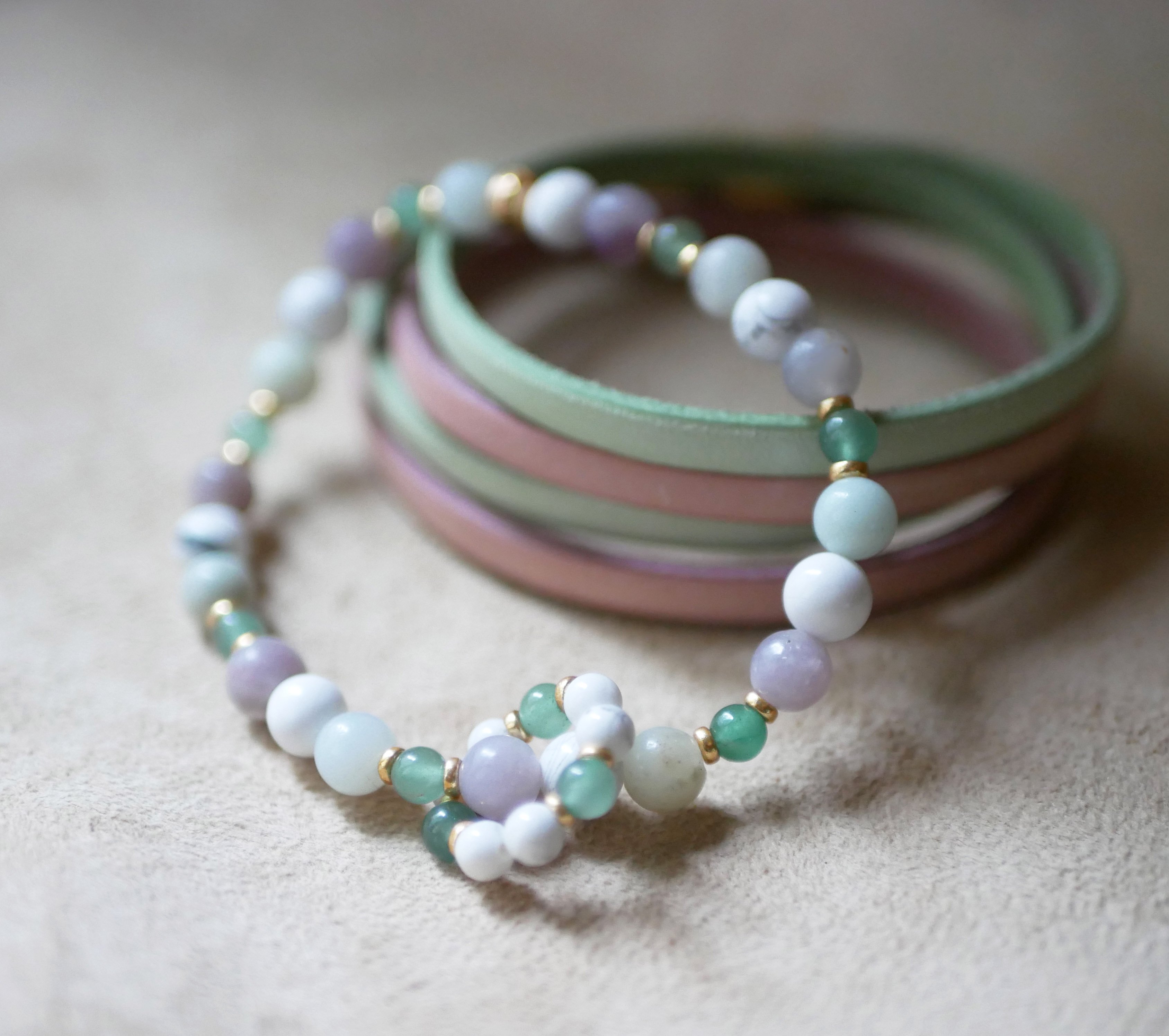 Aventurine natural stone beads bracelet with mini beads ring