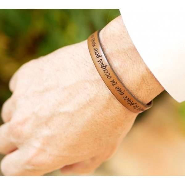 Leather bracelet to personalize by engraving magnetic clasp dark gray