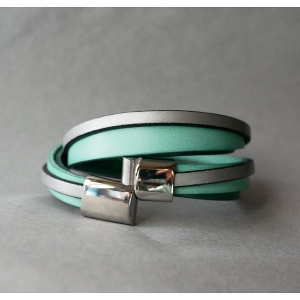 Customized green and silver leather double-turn cuff bracelet  