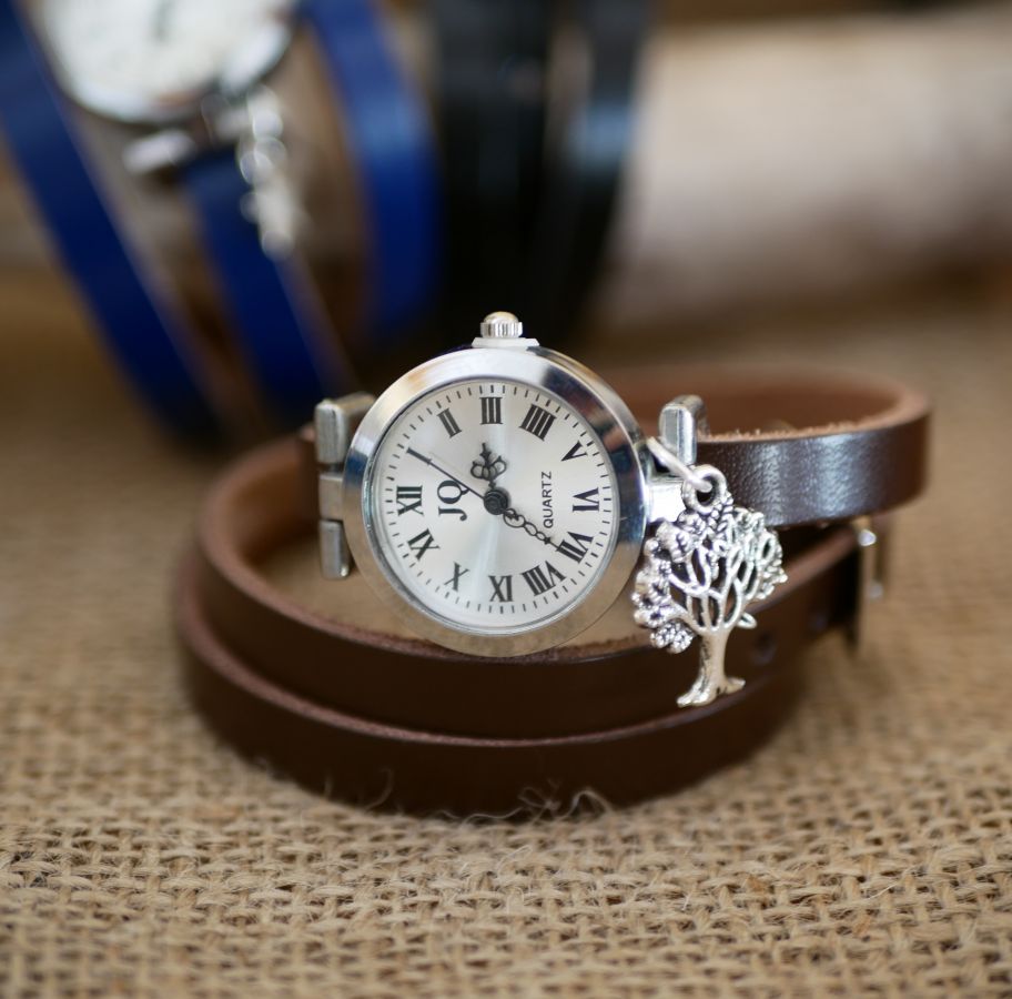 Silver watch with triple leather strap and charm to personalize