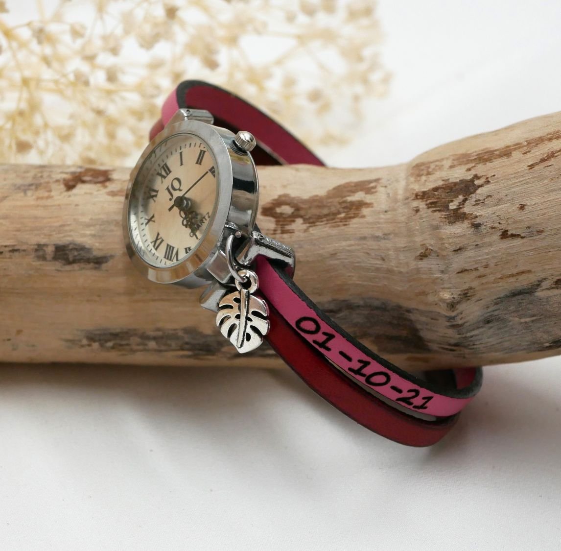 Silver-plated watch with duo leather strap in your choice of color and personalized engraving