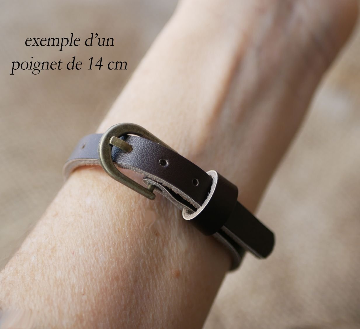 Leather bracelet watch entirely customizable 