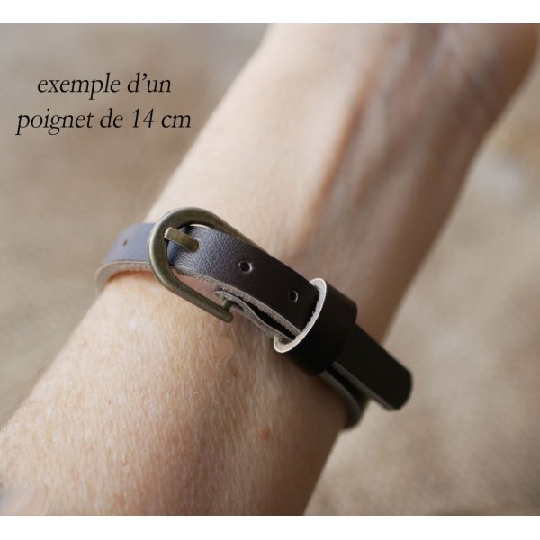 Leather bracelet watch entirely customizable 