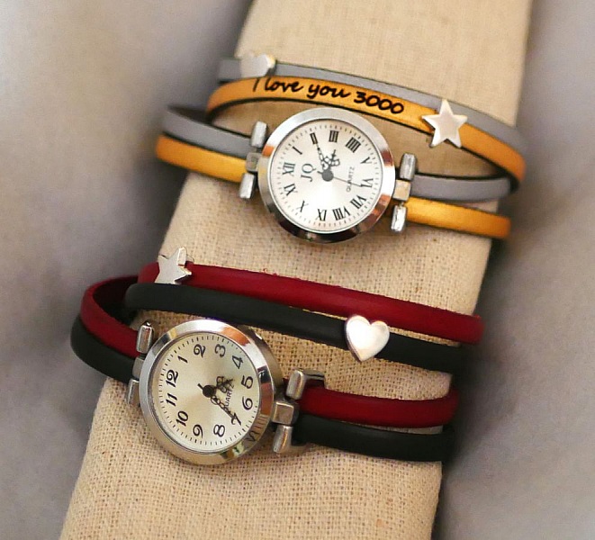 Leather bracelet watch to be personalized with silver dial and heart and star loops 