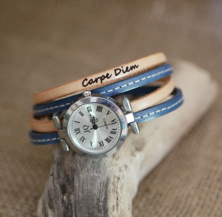 Watch with double leather strap with blue stitching and a second color of your choice to customize 