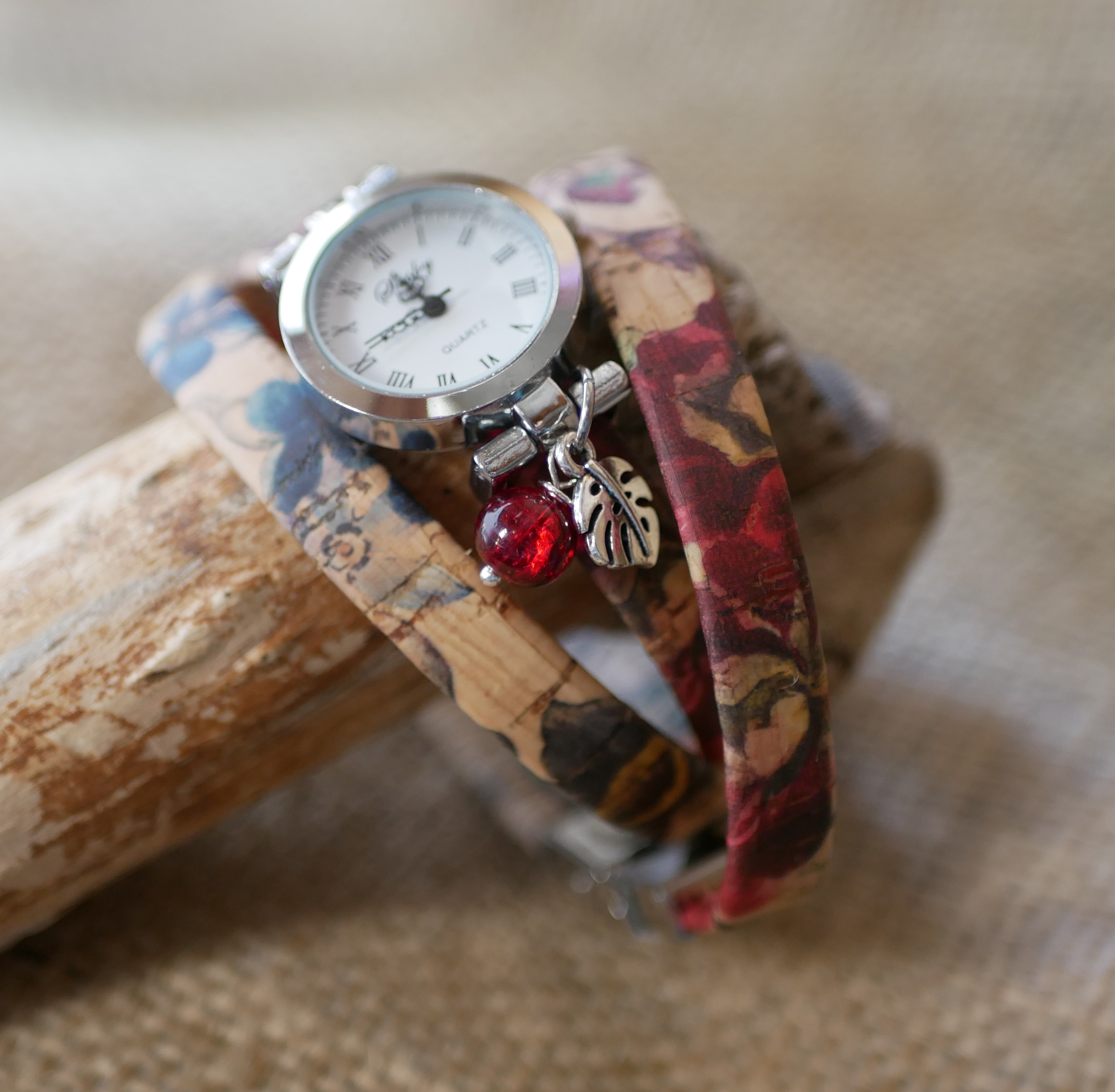 Watch cork flowered triple turn charm red pearl 