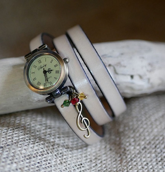 Rasta Reggaeb style watch with leather strap 2 or 3 turns adjustable clasp