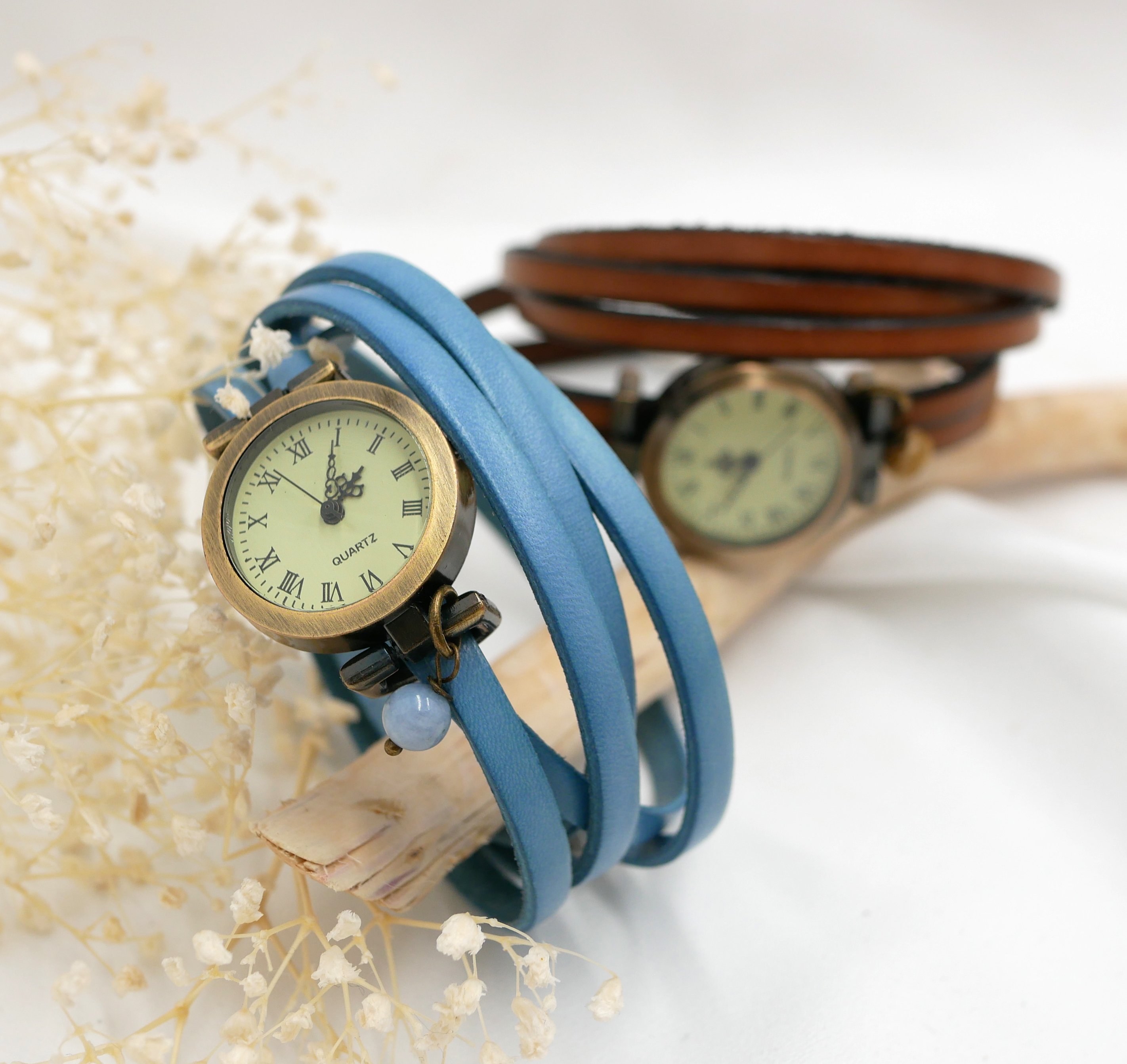 Vintage multi-turn leather watch with adjustable clasp