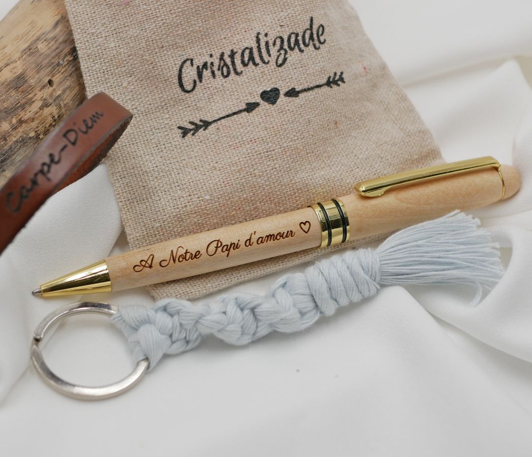 Gift bag engraved wooden pen + customizable leather bracelet + macramé key ring