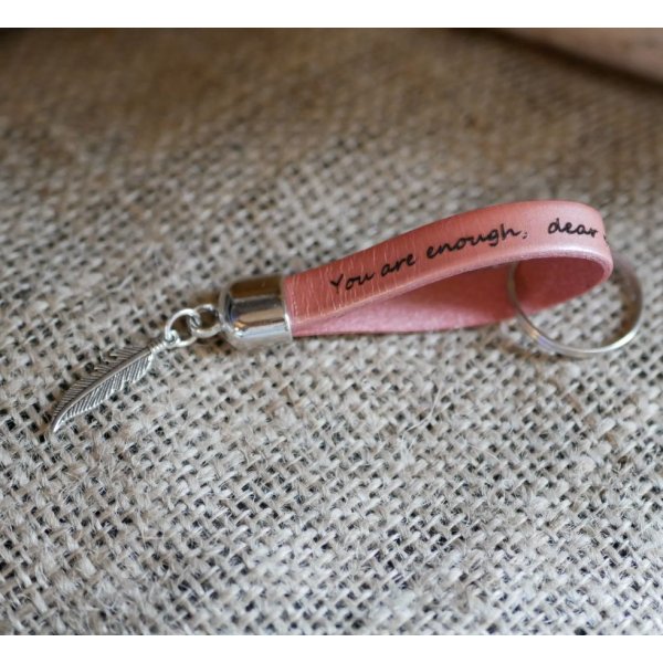 Leather key ring to be personalized by engraving with your choice of pendant