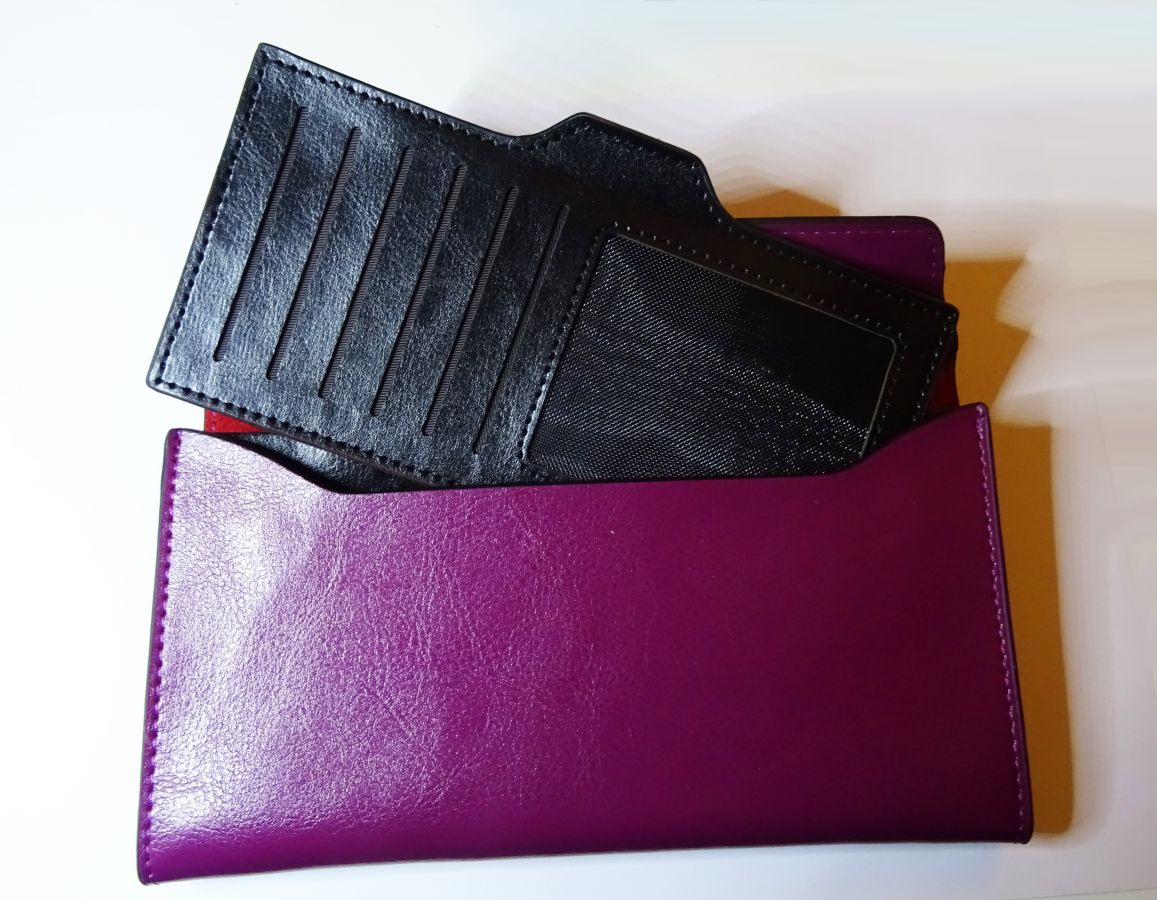 Purple leather wallet to personalize