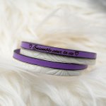 Double white leather bracelet with relief and color of your choice to be personalized by engraving