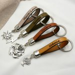 Leather key ring to be personalized by engraving with your choice of pendant