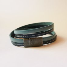 Blue double-stitched leather strap with magnetic clasp