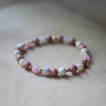 Howlite and Rhodonite natural stone bracelet with gold beads