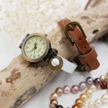 Leather bracelet watch entirely customizable 